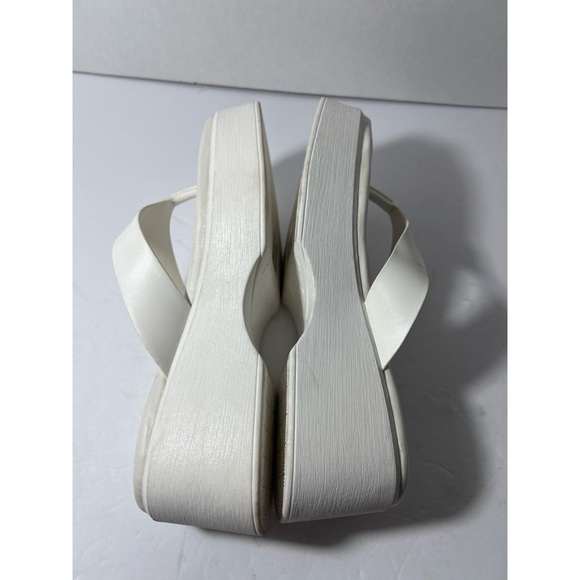 ALDO Women's White Platform Sandals - Picture 5 of 7